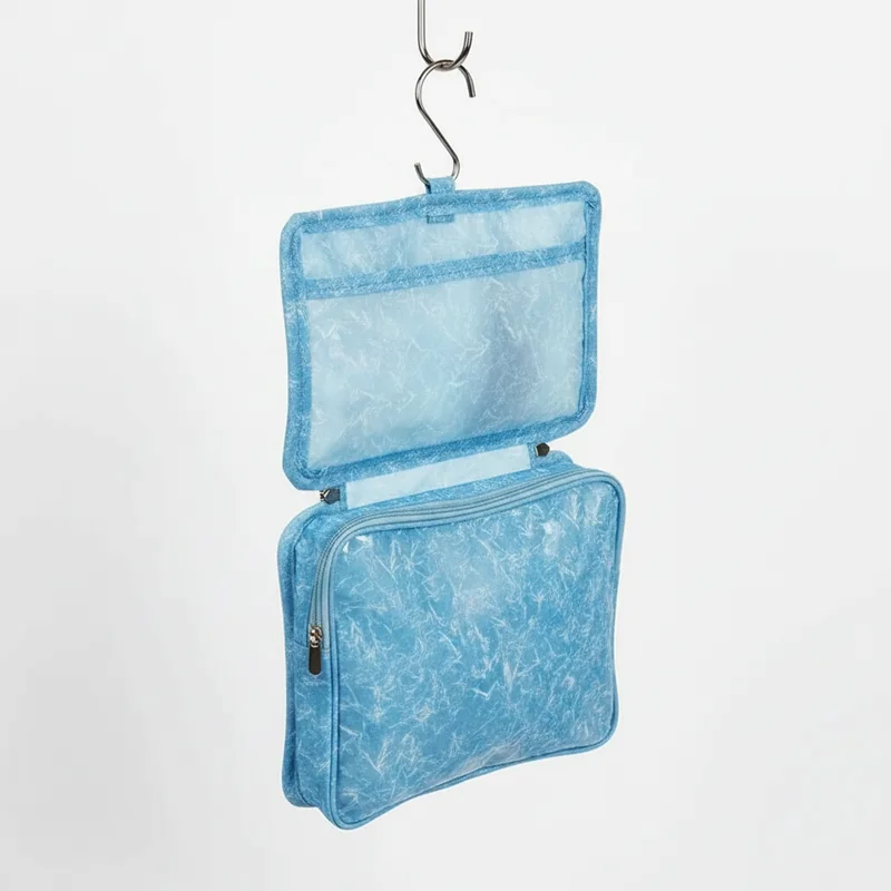 Glacier Frost Hängande Toalettsats 4