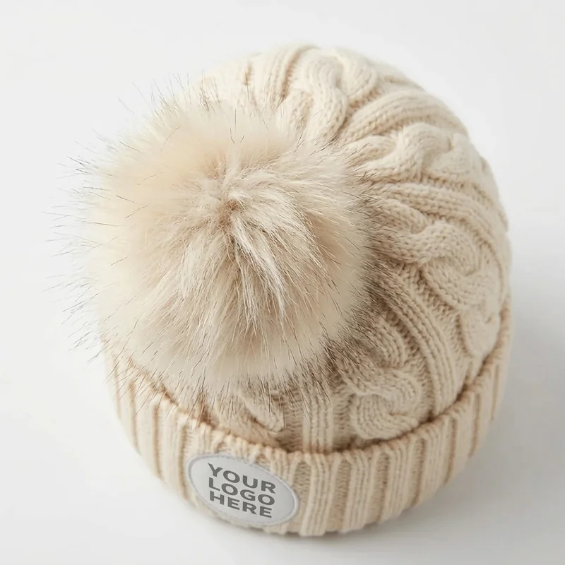 Zimowa Czapka Beanie z Pomponem 2